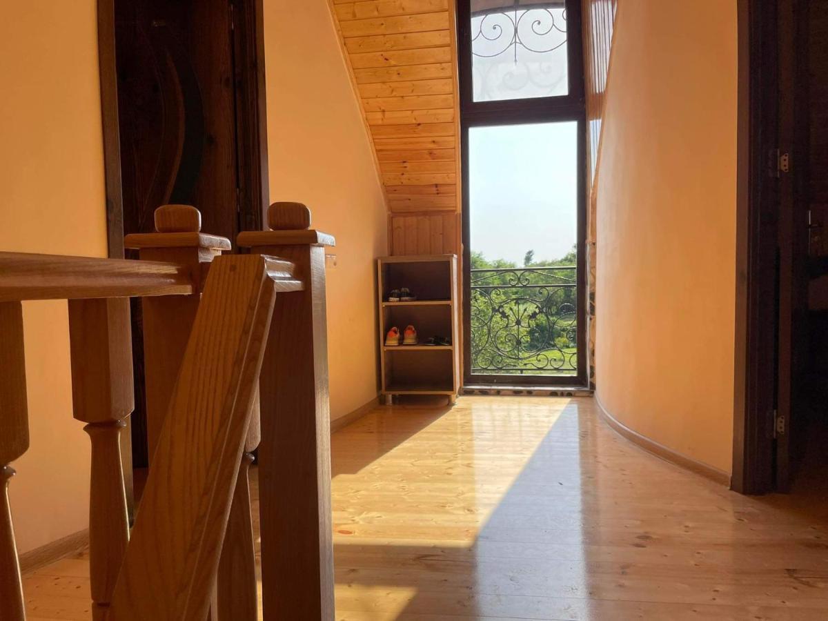 Kirta Hotel Gordi Kültér fotó