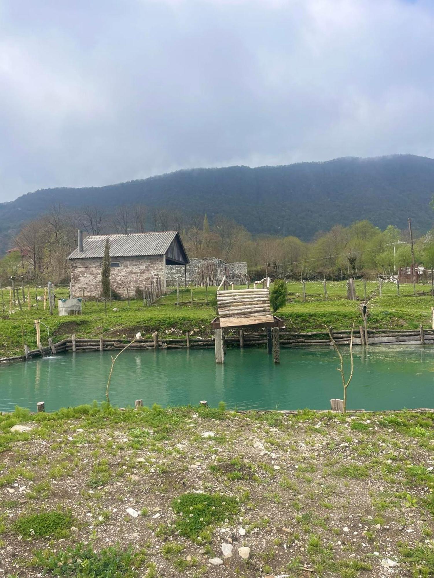 Kirta Hotel Gordi Kültér fotó