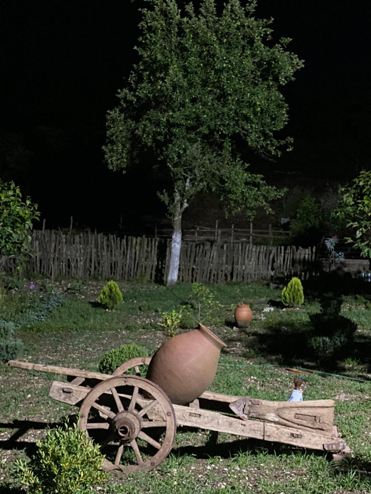 Kirta Hotel Gordi Kültér fotó