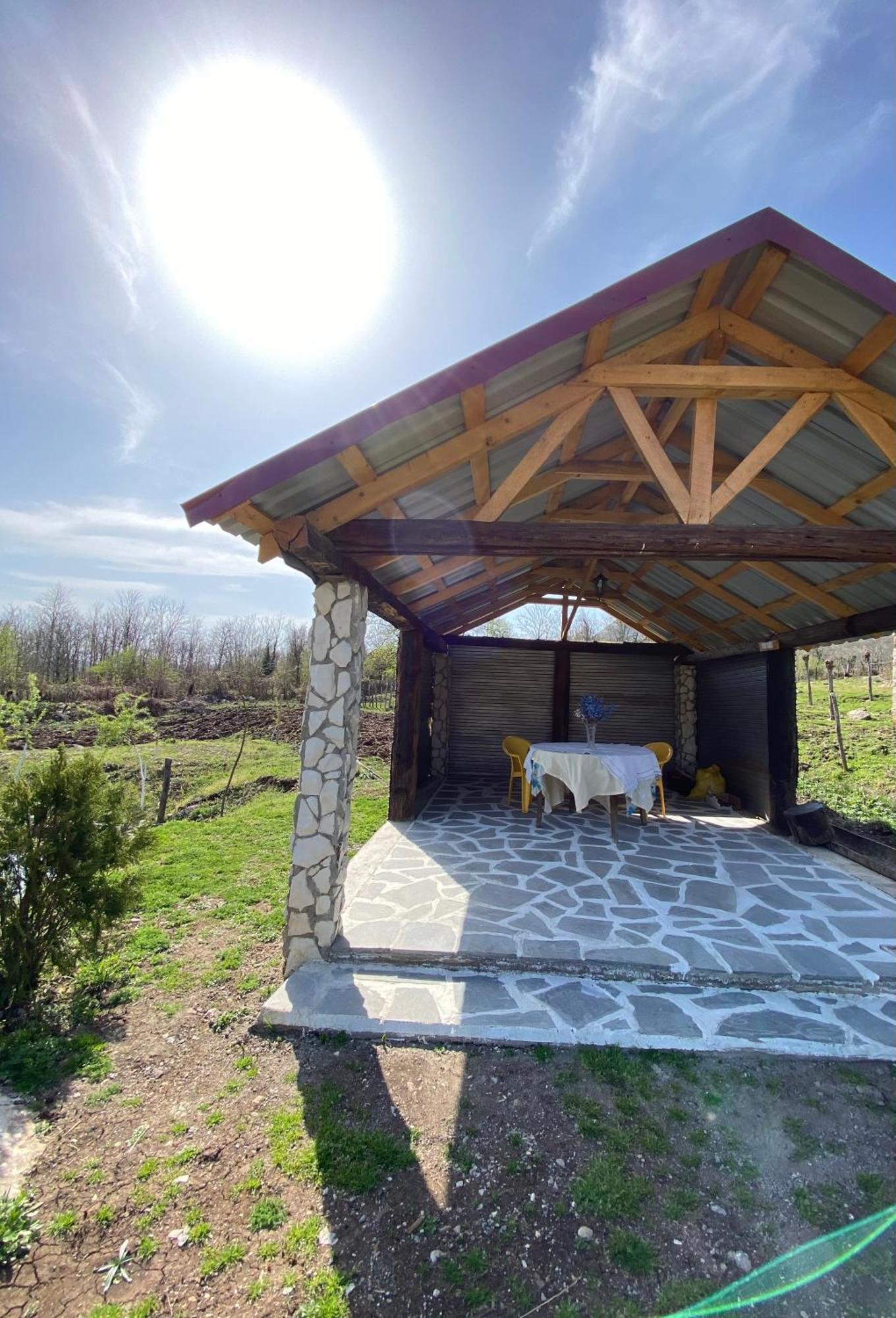 Kirta Hotel Gordi Kültér fotó